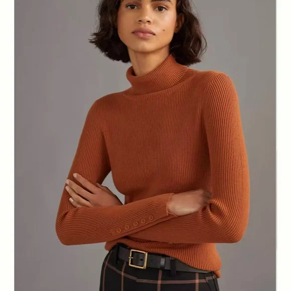 NWT ribbed caramel / copper colored turtleneck with elegant button sleeve - Picture 3 of 10